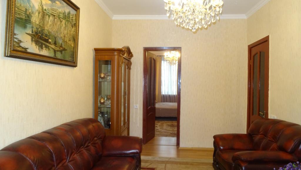 Apartment Vake-Saburtalo Tiflis Exterior foto