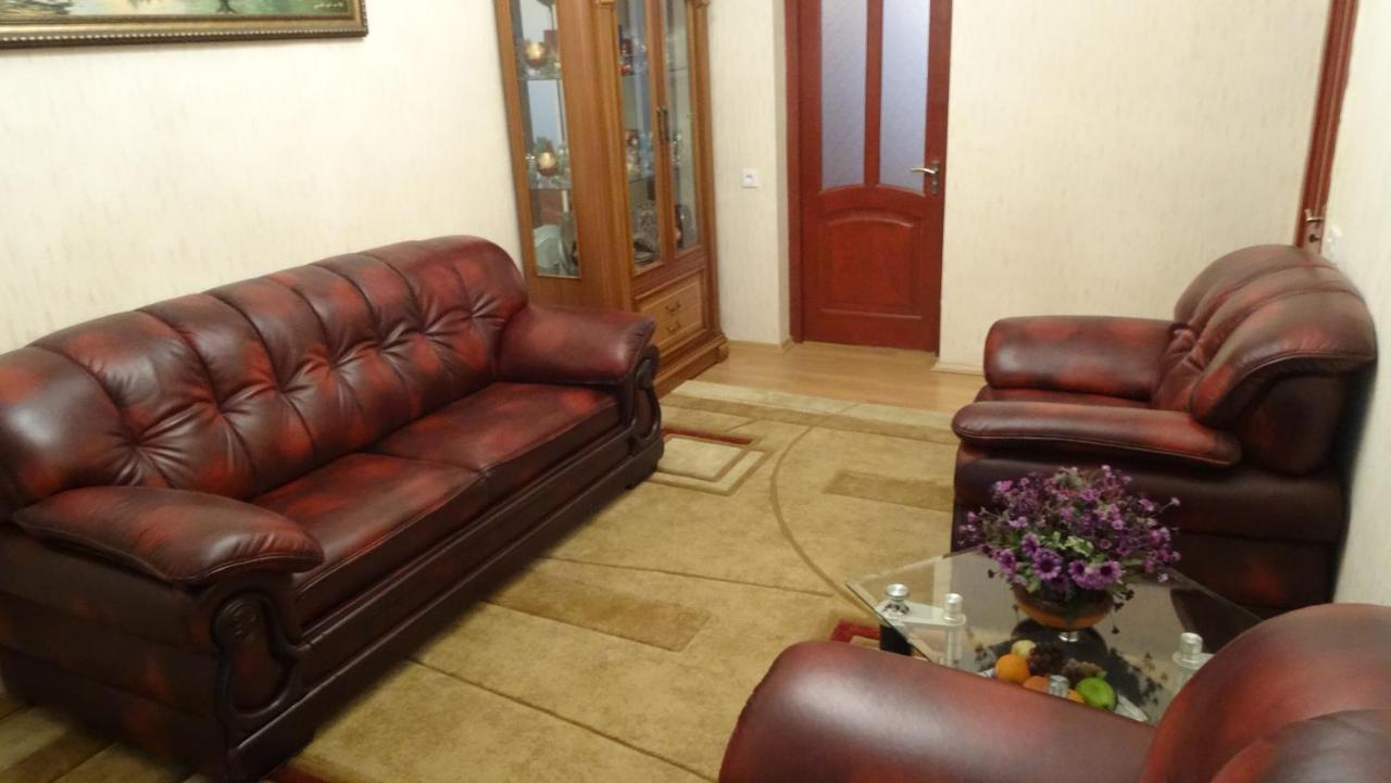 Apartment Vake-Saburtalo Tiflis Exterior foto