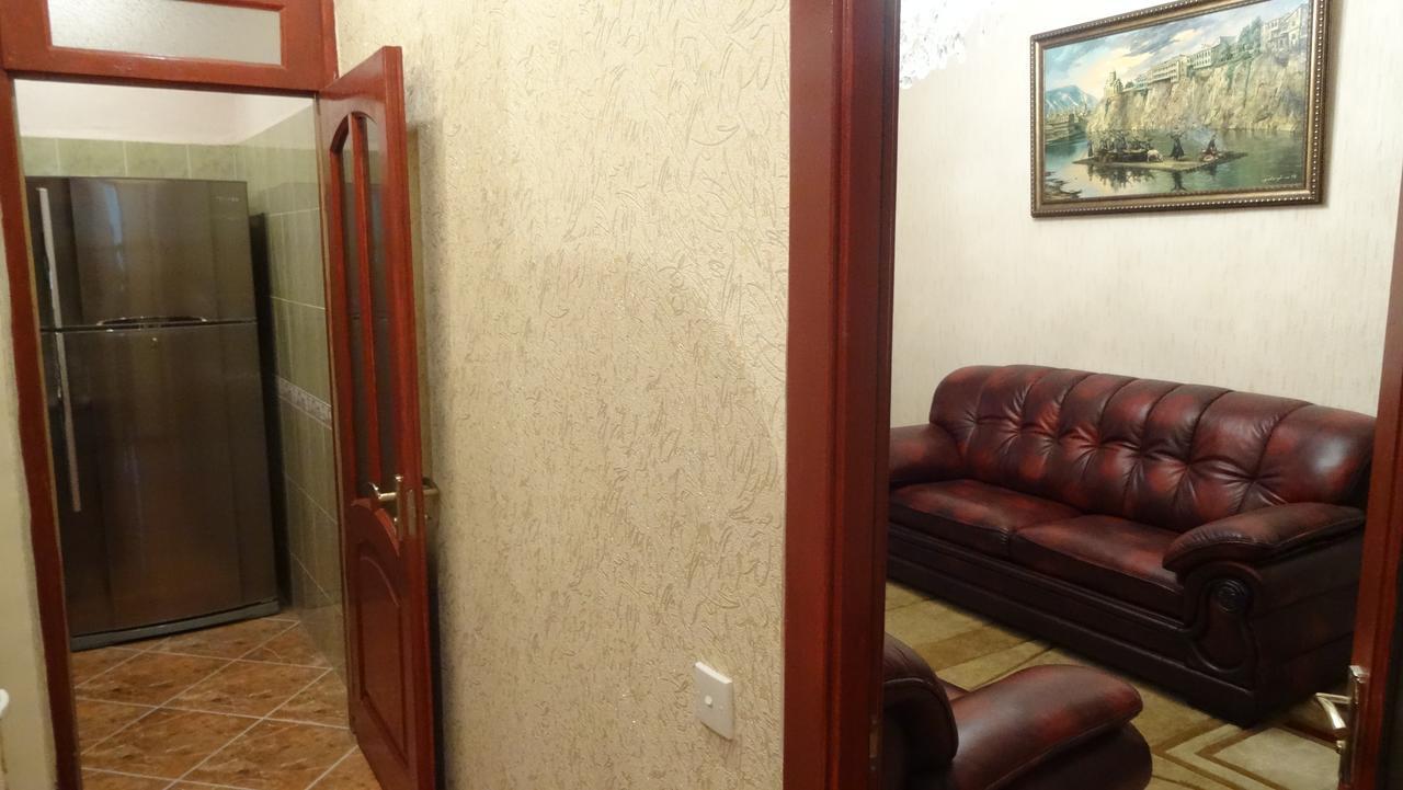Apartment Vake-Saburtalo Tiflis Exterior foto